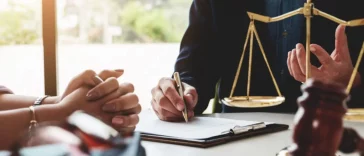 How To Know If Your Lawyer Is Selling You Out